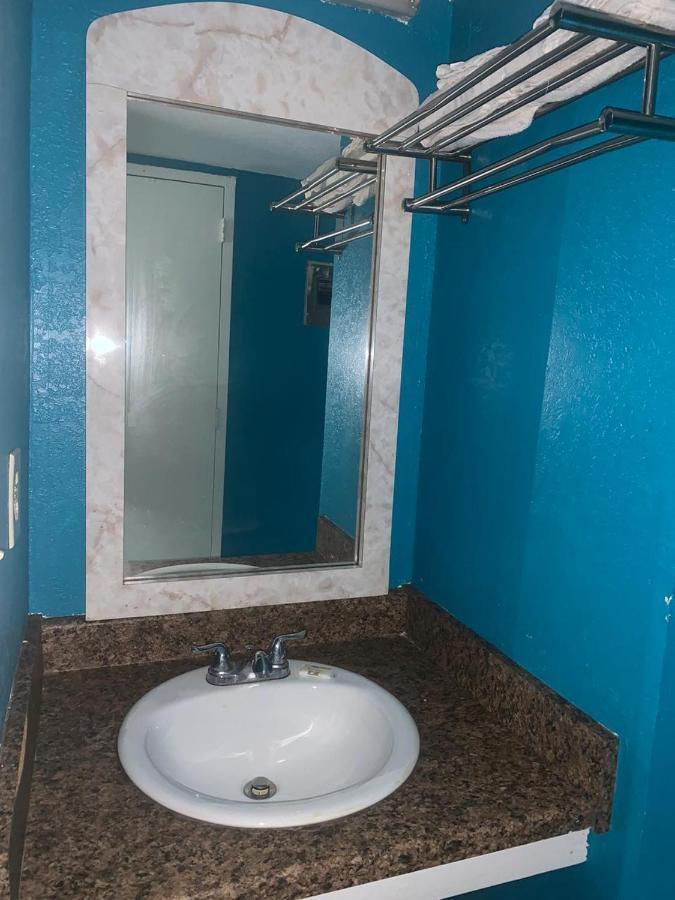 Donalsonville Seminole Inn מראה חיצוני תמונה